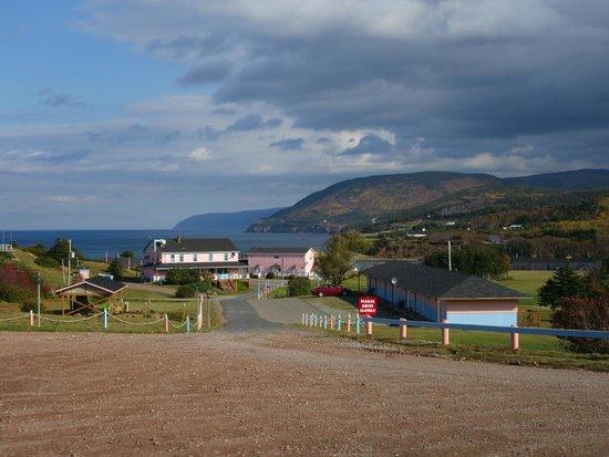 Midtrail Motel Плезънт Бей Екстериор снимка